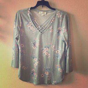 Pretty mint green shirt only worn once.